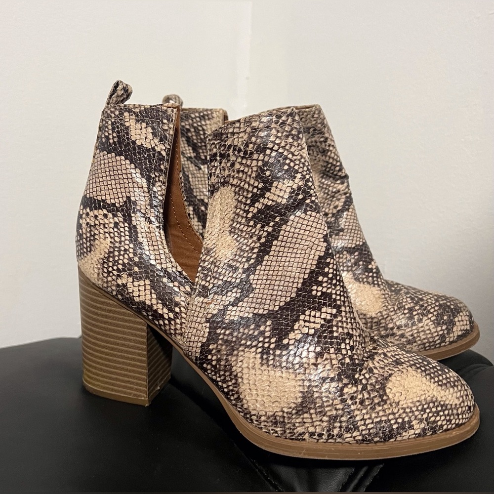 Soda Snake-Print Cutout Ankle Boots in Beige and Brown